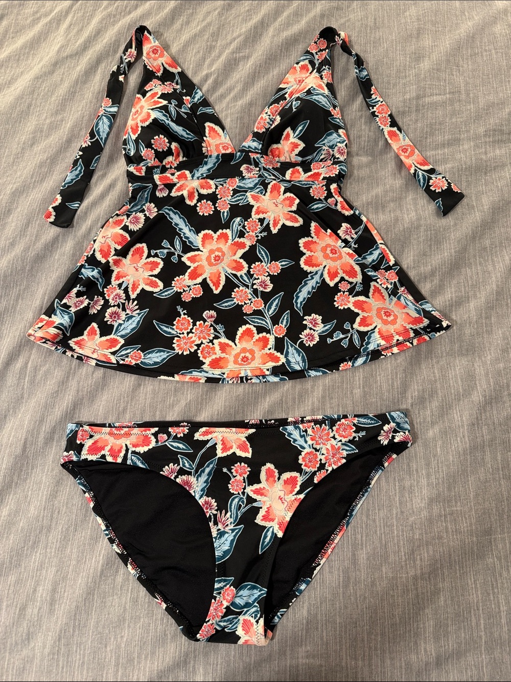 Women’s Floral Tankini Swim Set with Coral and Blue Accents